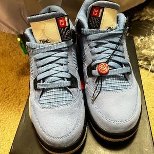 Jordan 4 University Blue